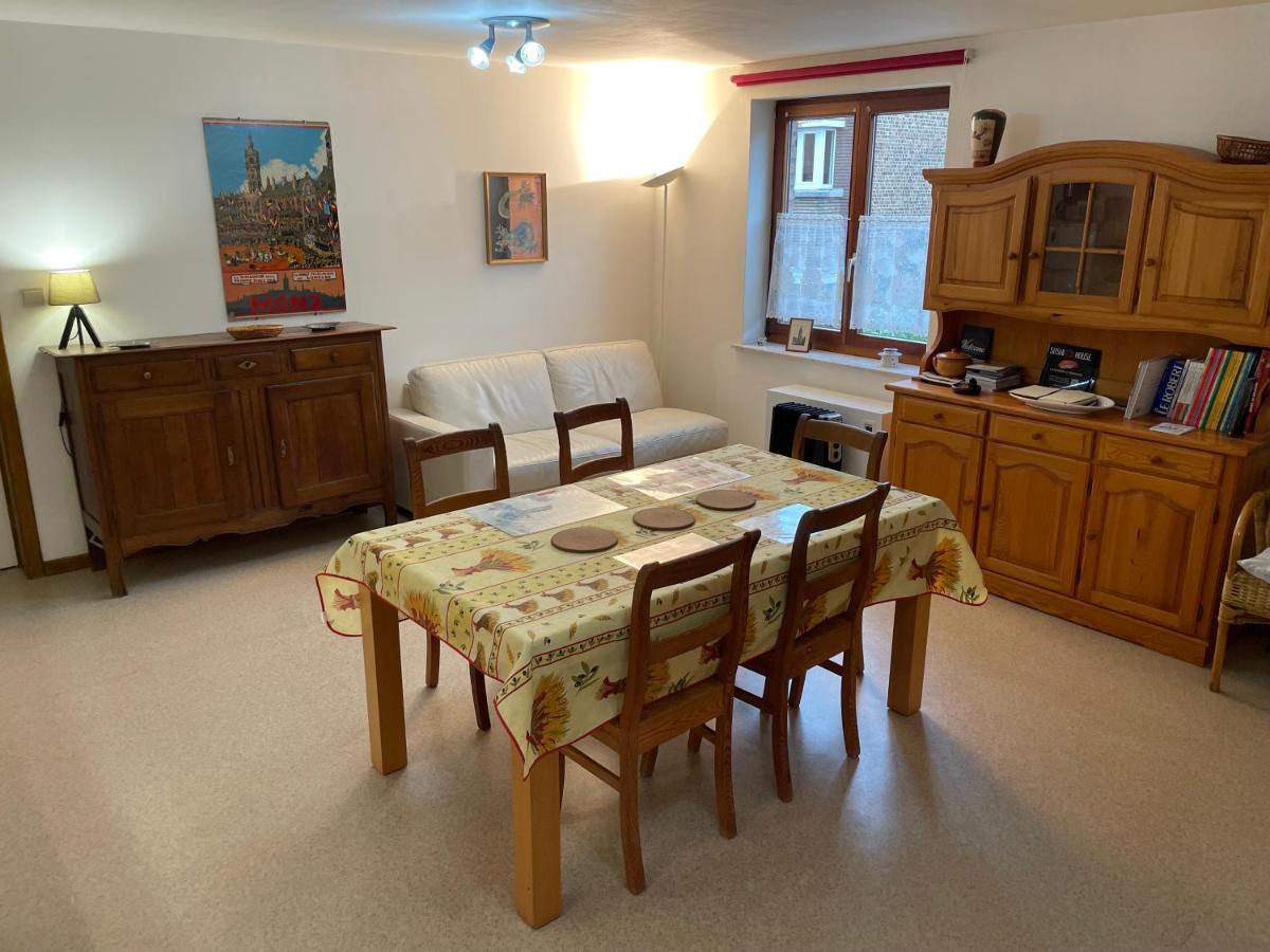 Spacieux Appartement มงส์ ภายนอก รูปภาพ