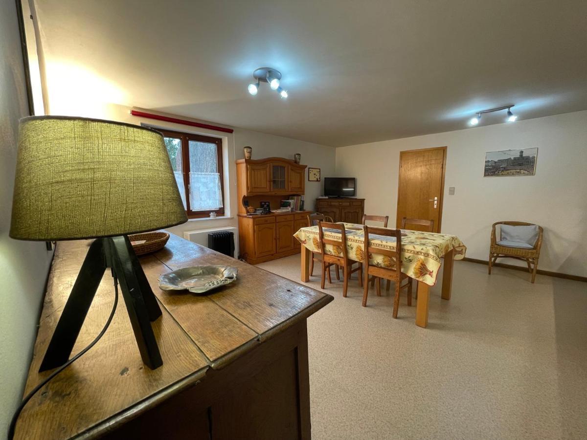 Spacieux Appartement มงส์ ภายนอก รูปภาพ